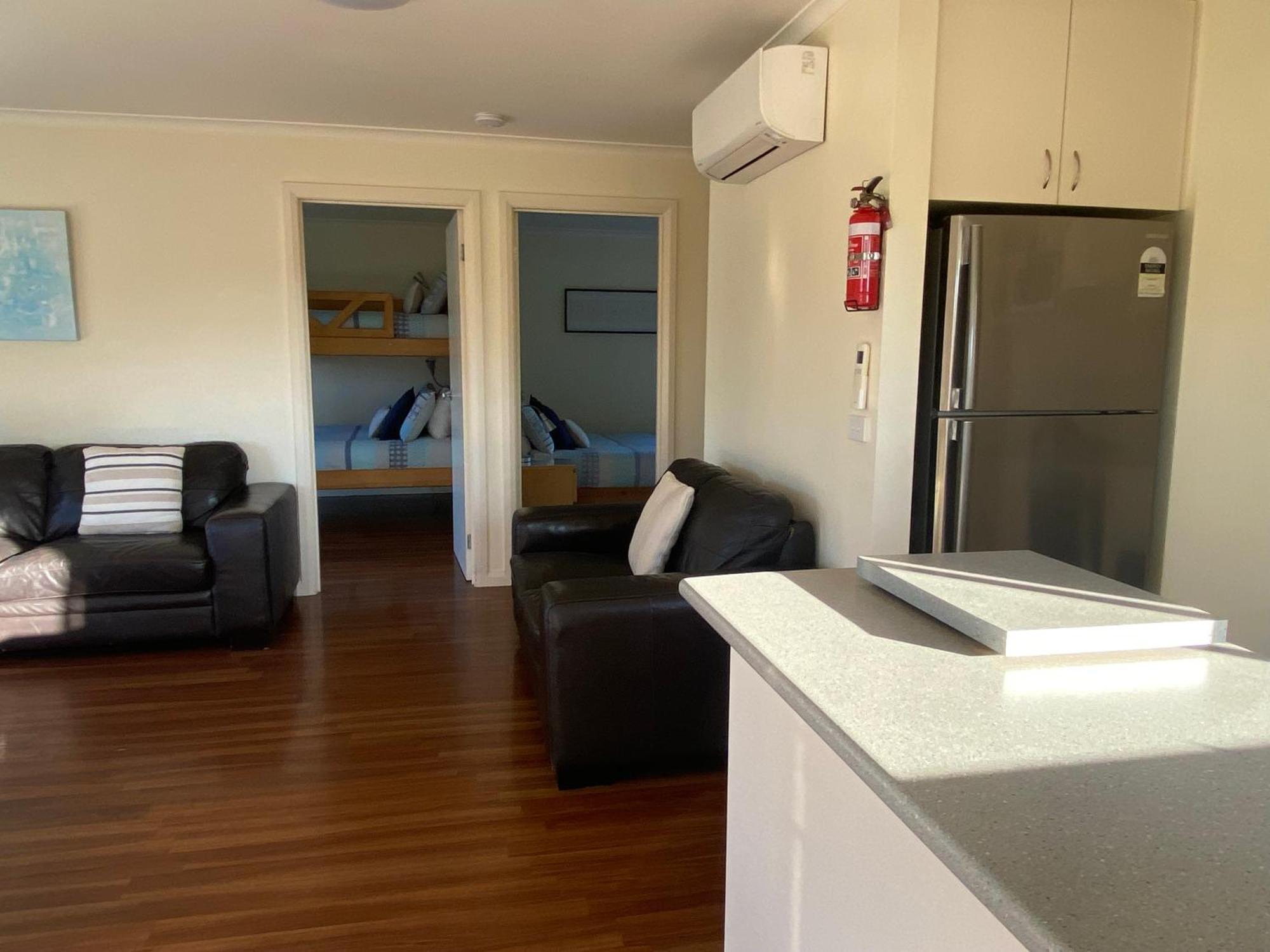 Driftwood Villas Sandy Point Extérieur photo